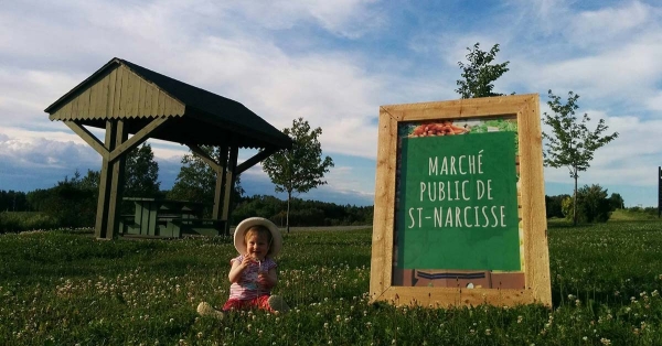 Marché public de Saint-Narcisse